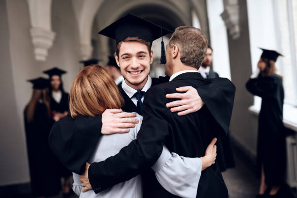DONDE COMPORAR TÍTULO UNIVERSITARIO LEGAL